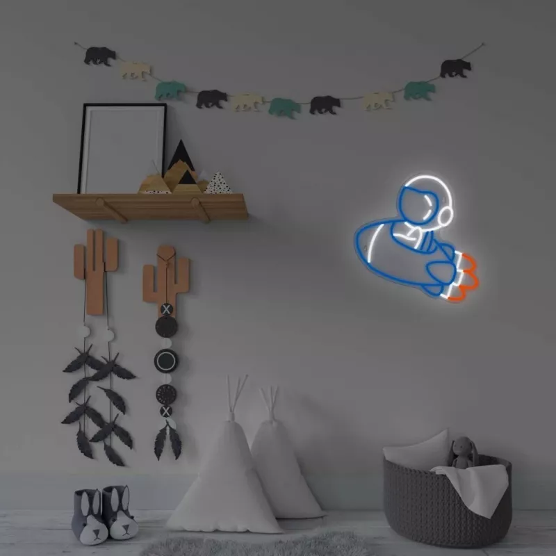 Decoratieve neonlamp MANTA SNL90MT Style Neon Lights — astronaut op raket motief