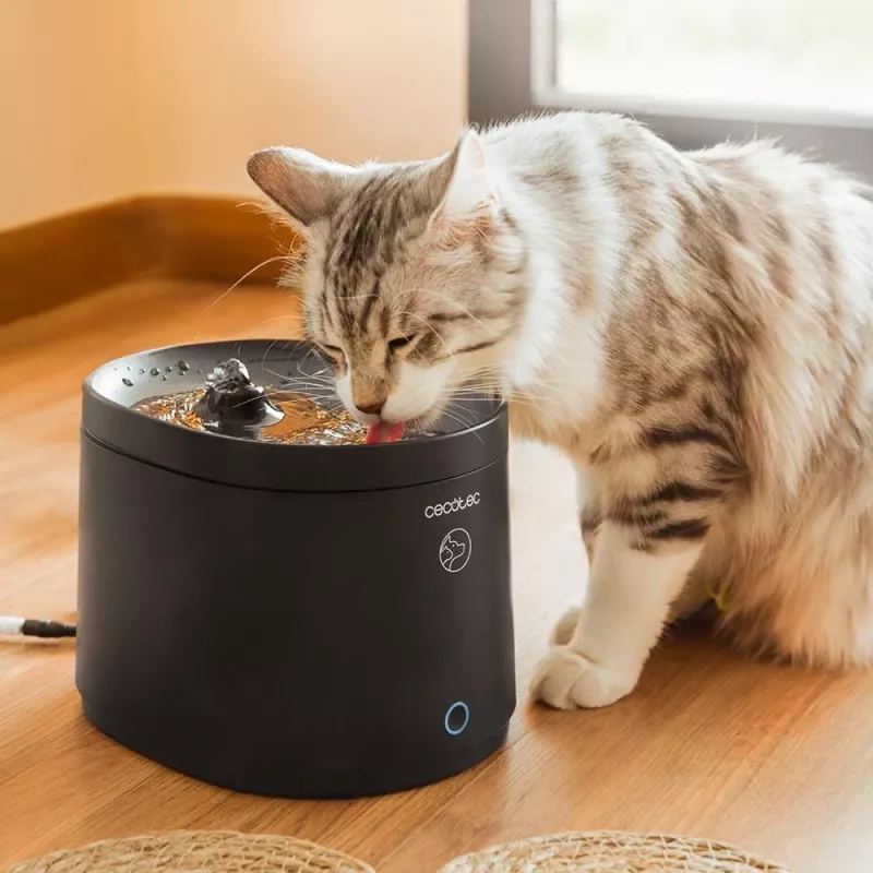 Drinkfontein voor huisdieren CECOTEC Pumba 2500 Refresh Smart Pet Fountain, model 9563