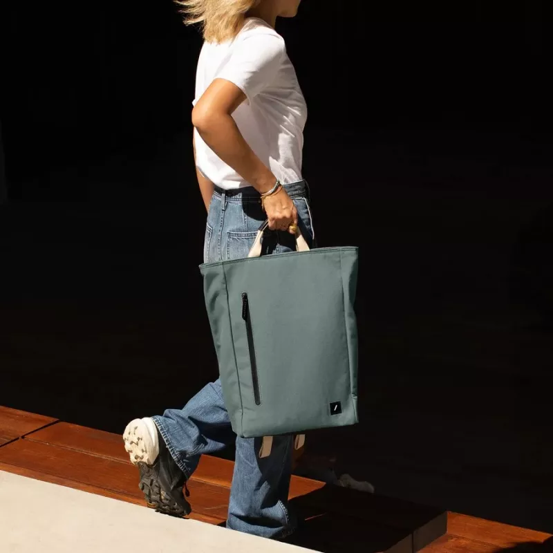 Lässiger rugzak Native Union W.F.A Backpack groen 100% gerecycled PET