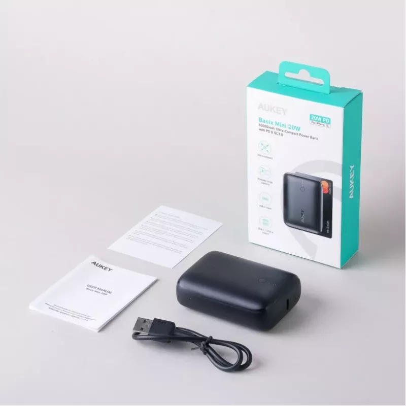 AUKEY 157000 powerbank 10000 mAh grijs