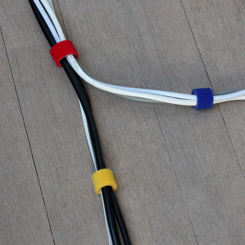 LABEL THE CABLE dubbelzijdige klittenbandrol 4x 1 m - bont gemengd