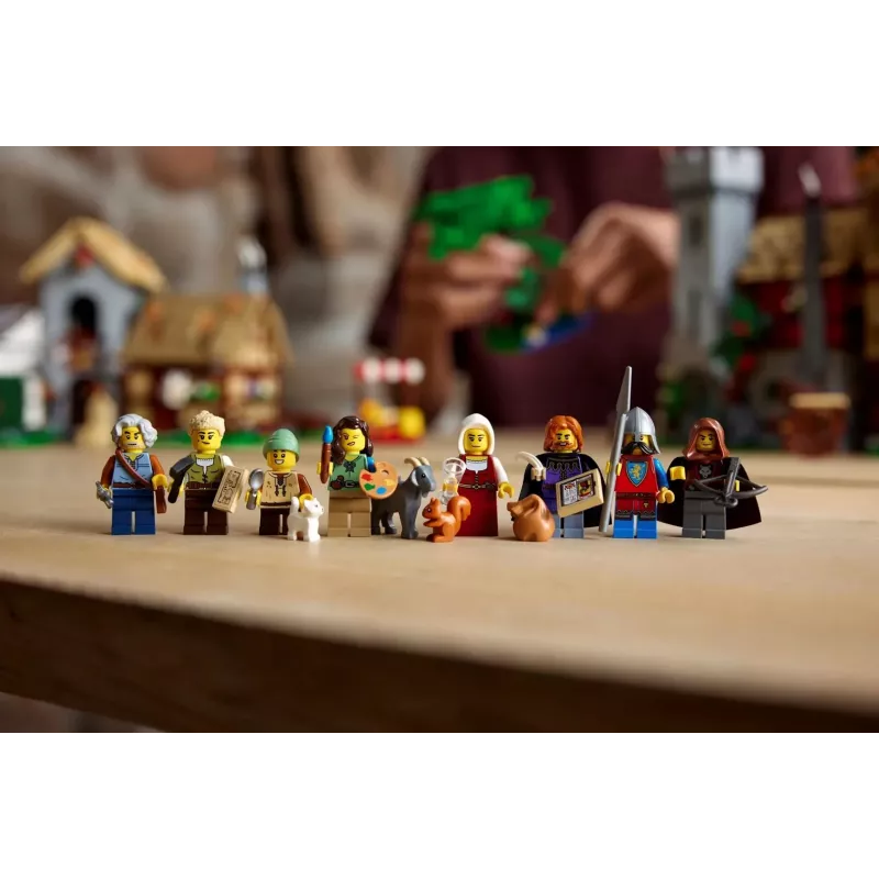 LEGO ICONS 10332 Middeleeuwse Marktplaats