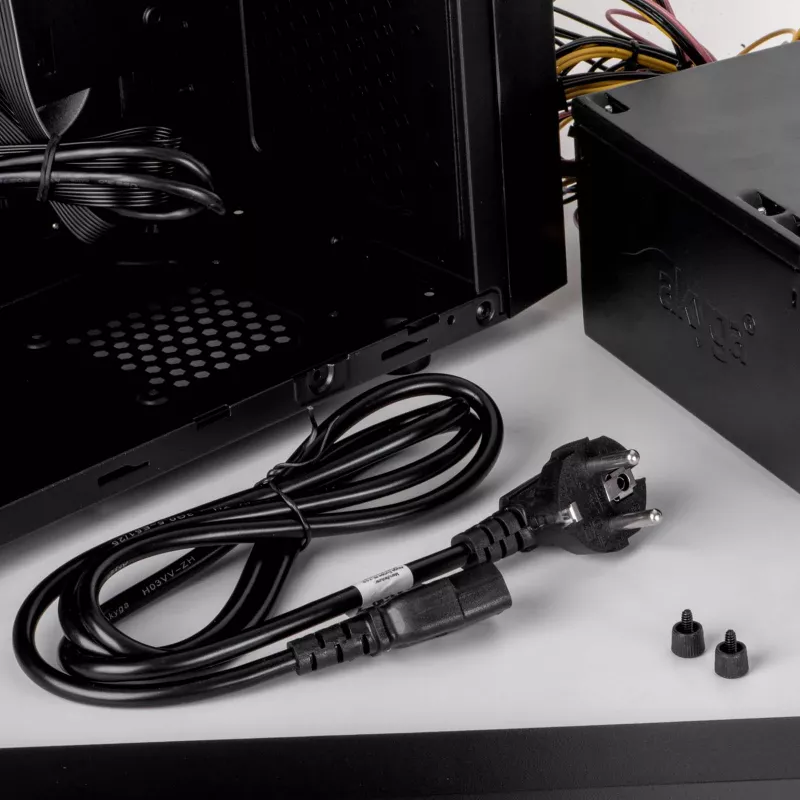 Akyga AK-PC-05A Netzkabel CEE 7/7 naar IEC C13, 5 m, zwart