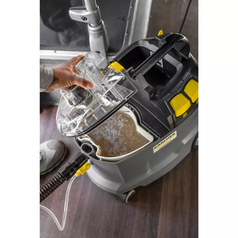 Kärcher Puzzi 8/1 Adv sproeiextractor voor tapijt en bekleding (1.100-241.0)