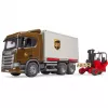 Scania Super 560R UPS logistieke vrachtwagen met vorkheftruck