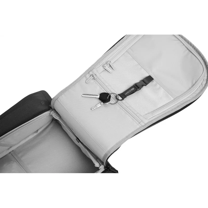 Rugzak XDDESIGN Bizz zwart — waterafstotend, licht, model P705.931