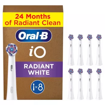 Oral-B IO Series Radiant wit originele borstelkoppen voor tandenbleking 8