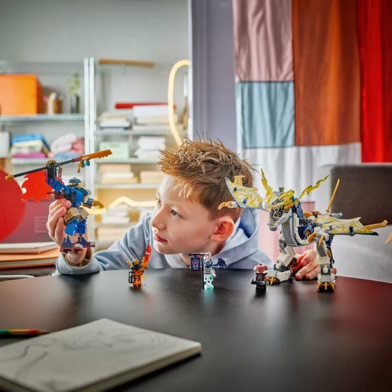 LEGO NINJAGO set 71843 Rogue's Mech Dragon Rider — 584 onderdelen, 4 minifiguren, 190 mm modelhoogte