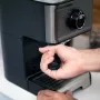 Espressomachine Schwarz & Decker BXCO1200E — 1200 W, 15 bar, 1,2 L watertank, 2 kopjes, geïntegreerde melkopschuimer, voor het aanrecht, zilver