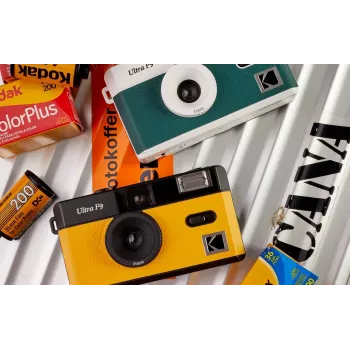 Compacte filmcamera Kodak F9 135 mm groen wit ISO 200-400