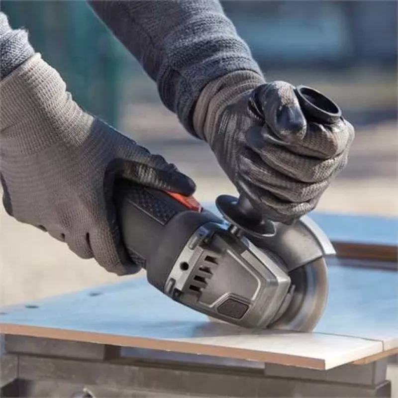 Haakse slijper Black & Decker BEG220, 900 W, 125 mm schijf, 12.000 tpm, M14 spindel, 2 m kabel