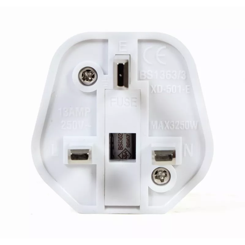 Gembird A-AC-EUFUKM-01 AC-netadapter, EU-Schuko-stopcontact naar UK-stekker, 13 A