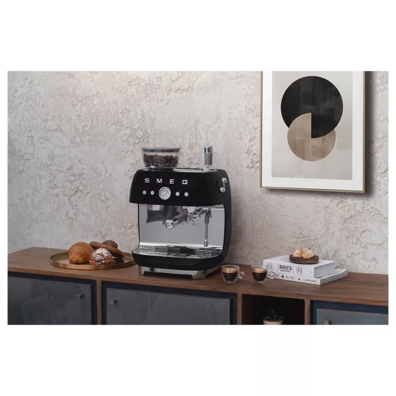 SMEG EGF03BLEU espressomachine. koffieautomaat 50s Style. zwart