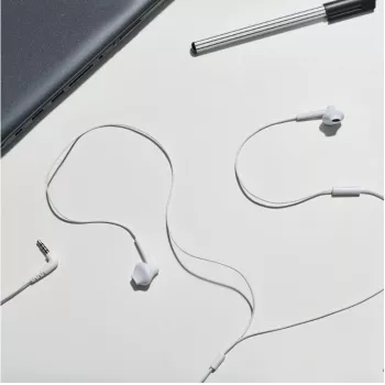 Bedrade in-ear-headset Panasonic RP-TCM55E — 10–24000 Hz, 1,2 m kabel, 14 g, zwart