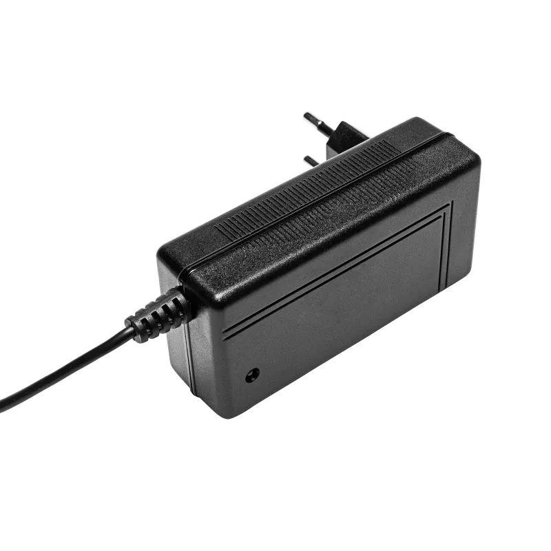 Akyga AK-PD-06 oplader voor Dyson V6 / V7 / V8 stofzuiger, 26,1 V / 0,78 A, 20 W, 1,8 m