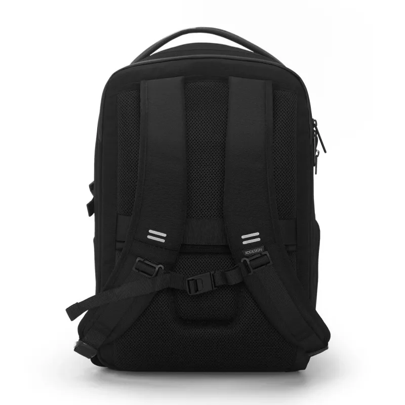 Rugzak XDDESIGN Bizz zwart — waterafstotend, licht, model P705.931