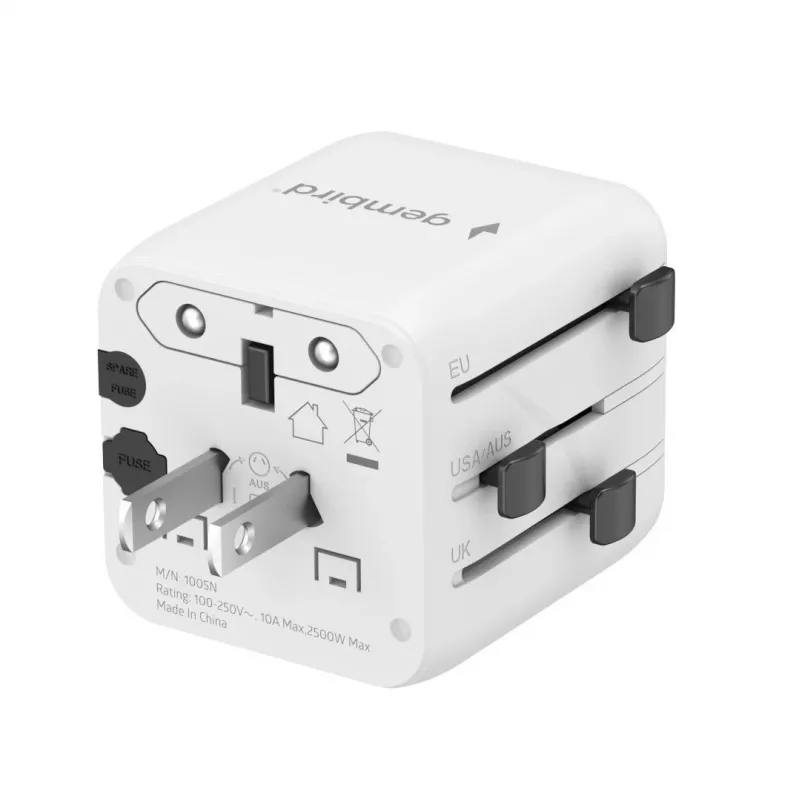 Universele reisadapter GEMBIRD TPA-INT-01-W — ingang 100–250 V, Type-G stekker, compacte afmetingen 84×56×85 mm
