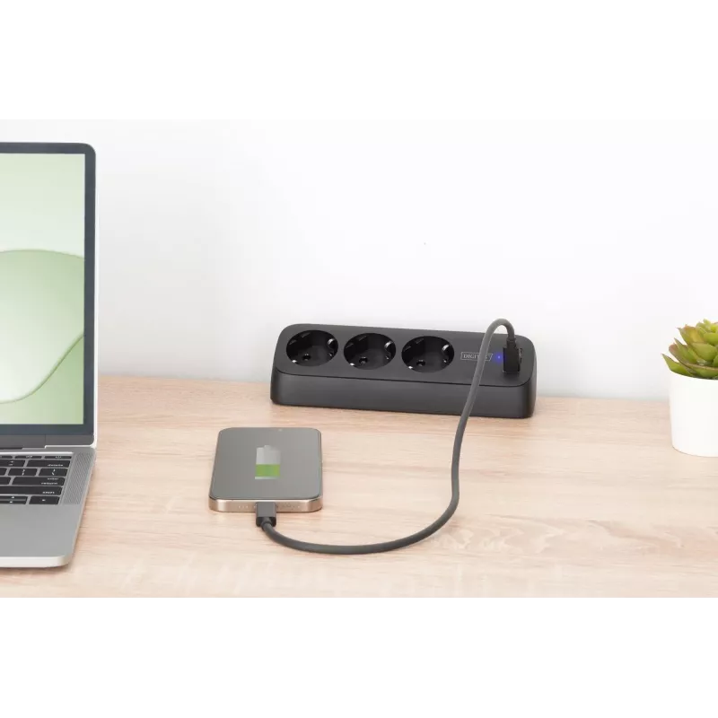 Meervoudig stopcontact DIGITUS 3-voudig met 2×USB-A & 1×USB-C, 3 AC-stopcontacten type E/F, 1,5 m kabel, zwart