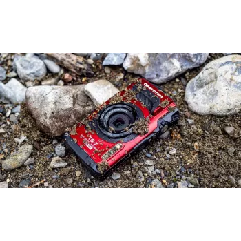 Camera TG-7 rood