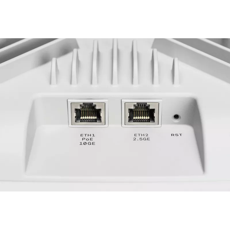 LANCOM LX-7300 9300 Mbit/s wit Power over Ethernet (PoE)