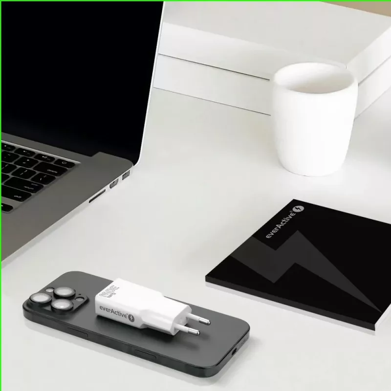 Universele USB-wandlader everActive SC-380Q super slank QC 3.0 – Quick Charge 3.0, compact ontwerp