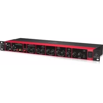 Behringer UV1 audiovoorversterker