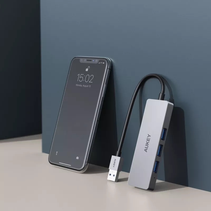 USB-hub Aukey CB-H36 — 4-poorts USB 3.2 Gen 1 Type-A, host USB 2.0, 5000 Mbit/s, aluminium zilver