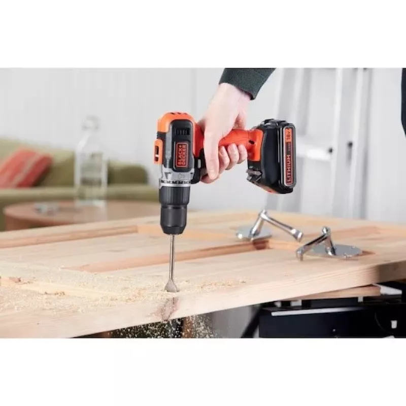 BLACK & DECKER | Accuboormachine/schroefmachine met 2,0 Ah / 4,0 Ah accu | BCD003MEM2K-QW | 18 V | 2,0/4,0 Ah | lithium