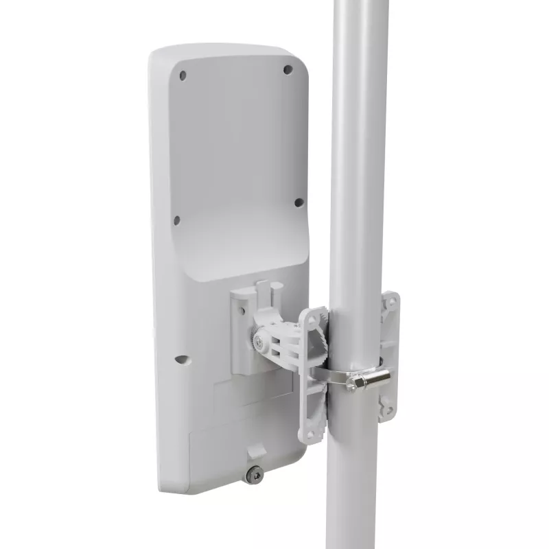 Mikrotik mANTBox ax 15s wit Power over Ethernet (PoE)
