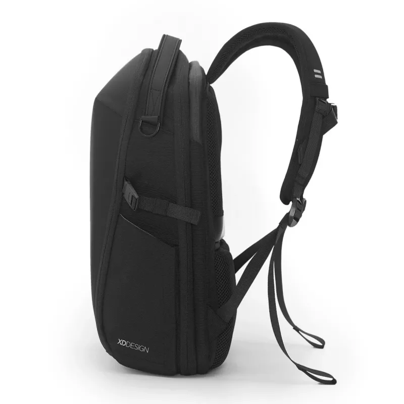 Rugzak XDDESIGN Bizz zwart — waterafstotend, licht, model P705.931