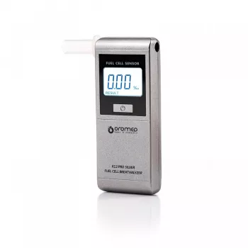 Alcoholtester ORO‑MED X12 PRO SILVER — contactloze ademalcoholtester, bereik 0–4 g/L, LCD, AAA-batterijen