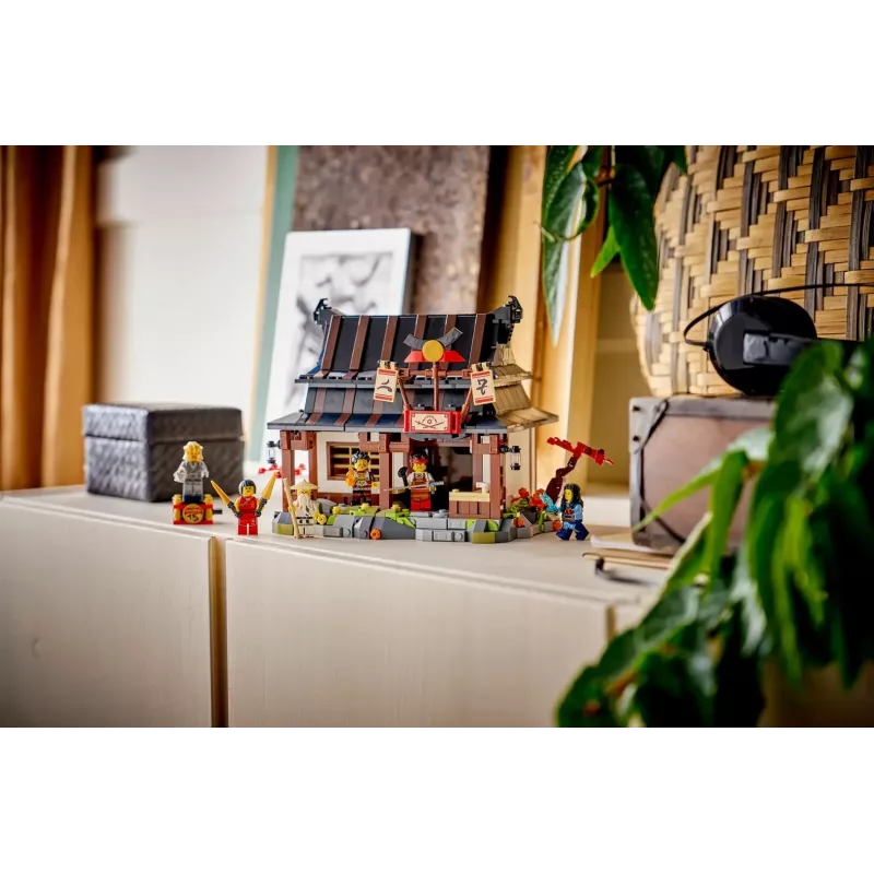 LEGO NINJAGO 71858 Vier-wapensmidse – 15e jubileum