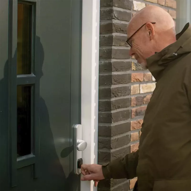 Elektronisch deurslot Shelly LOQED – smart lock, zwarte uitvoering
