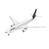 Plastic model vliegtuig REVELL Airbus A330-300 Lufthansa schaal 1:144
