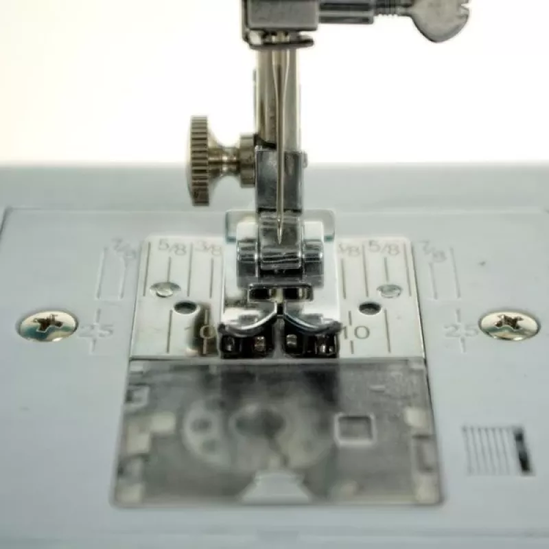 Lucznik Lena 2019 mechanische naaimachine