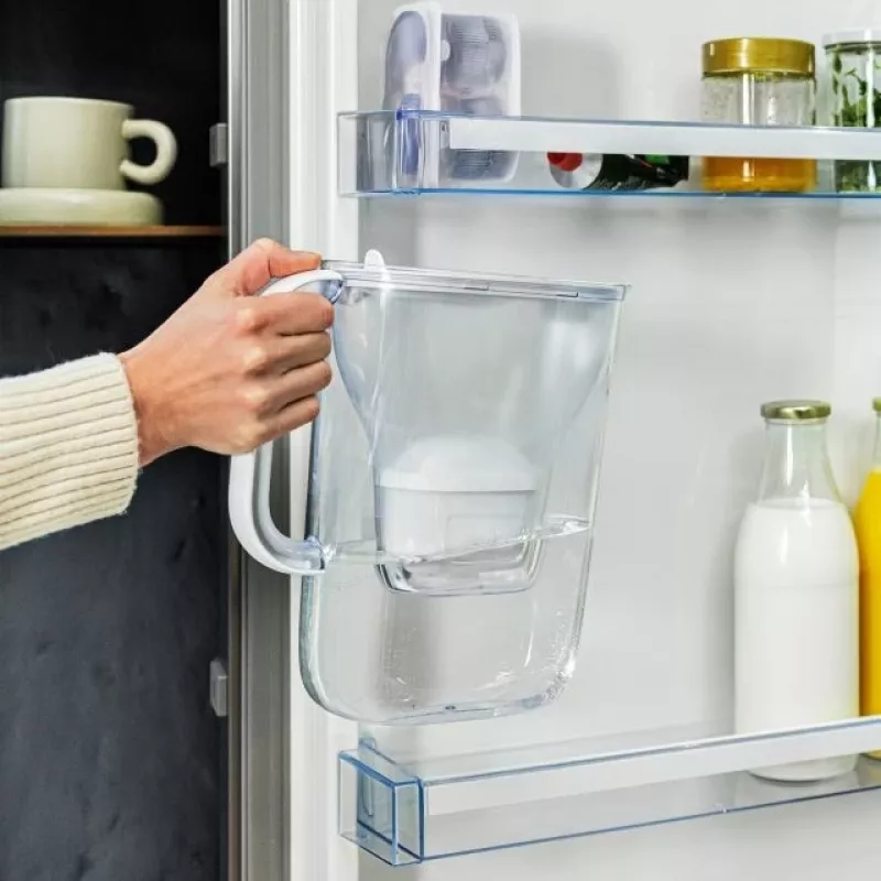 BRITA waterfilterkan Style Essential grafiet met 4 MAXTRA Pro filters, 2,4 L tank, 1,4 L gefilterd