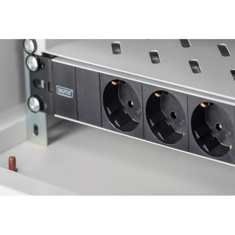 Aluminium stekkerdoos Digitus DN-95411 3 veiligheidsstopcontacten 2 m