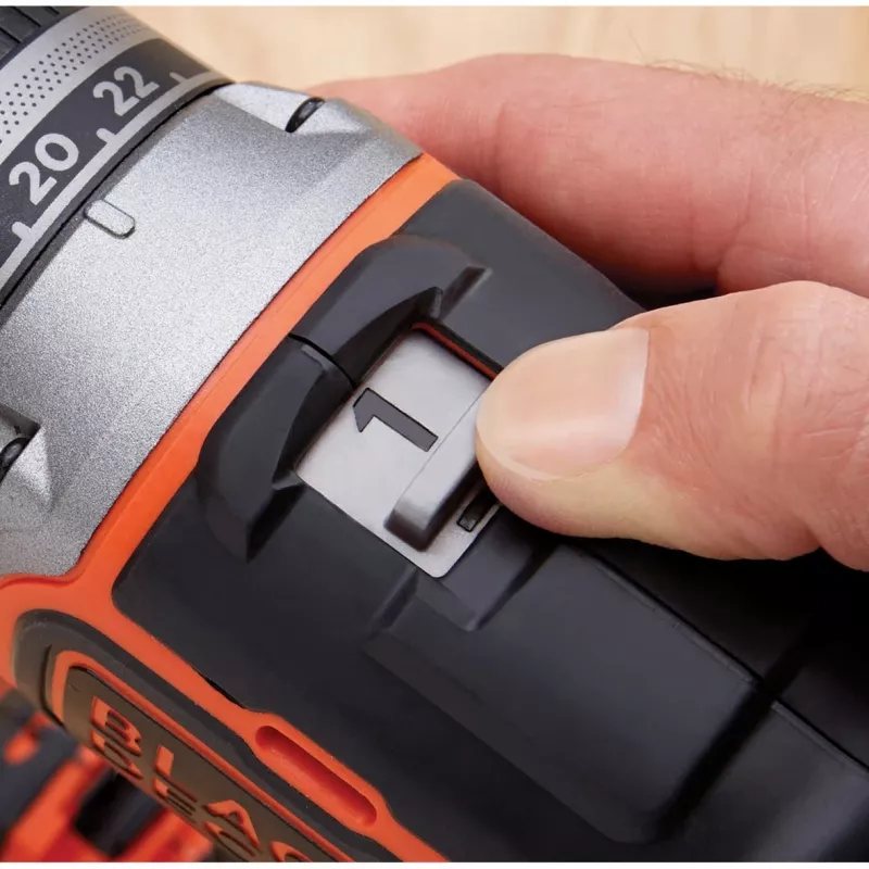 Black & Decker BL186K-QW accuboor-schroefmachine, 18 V, 1,5 Ah li-ionaccu, 2 snelheden, 1650 tpm, 52 Nm, met koffer, zwart/oranje