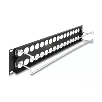 DeLOCK 67057 19 inch D-type patchpanel met trekontlasting, 32 poorten, zwart