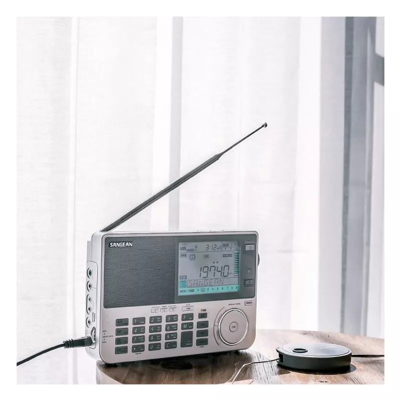 Draagbare radio Sangean ATS-909 X2 — wit — AM FM SW digitale tuner