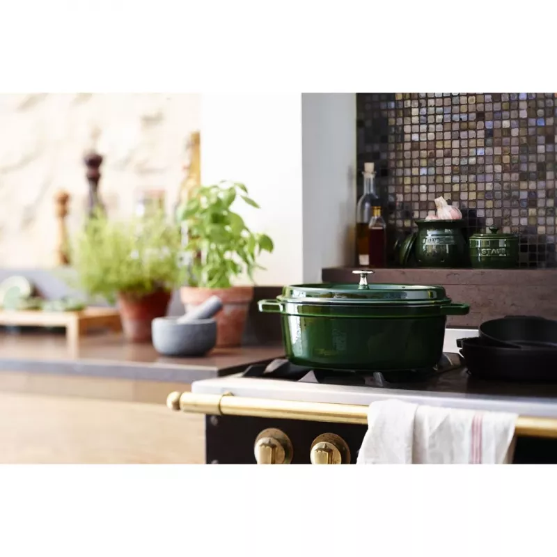 Staub La Cocotte 33 cm ovale braadpan van gietijzer, basilicumgroen