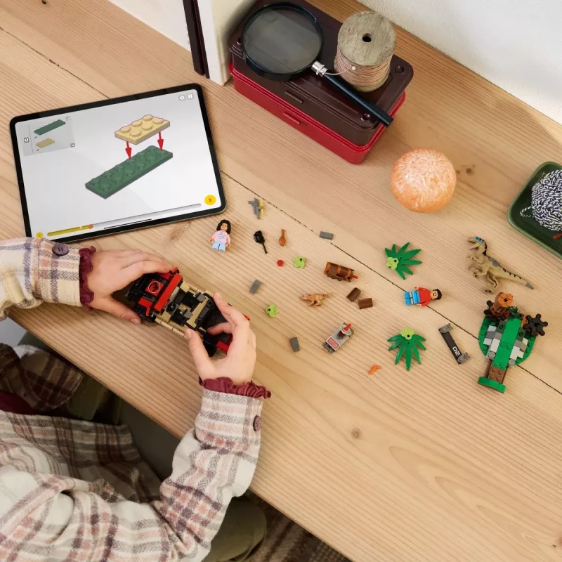 Bouwset LEGO Jurassic World 76972 Raptor Off-Road Escape, 285 onderdelen, 2 minifiguren, leeftijd 6+