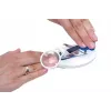 Nagelknipper met vergrootglas