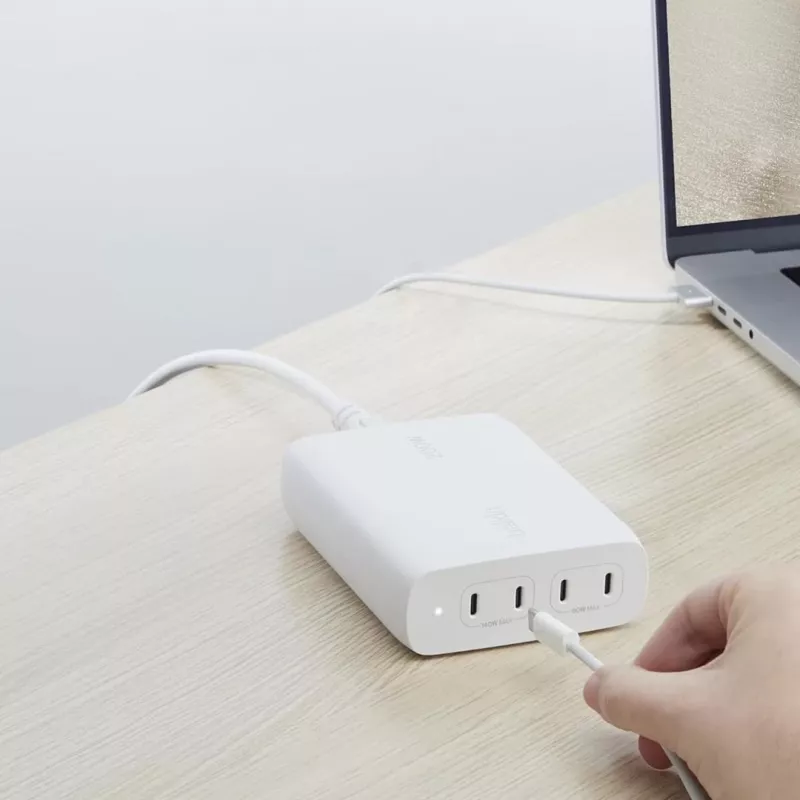 Belkin BoostCharge Pro 200 W 4-poorts USB-C GaN-wandlader, wit (WCH015VFWH)