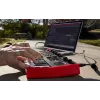 Akai MPK Mini Play MK3 MIDI-controllerkeyboard met padcontroller, USB, zwart/rood
