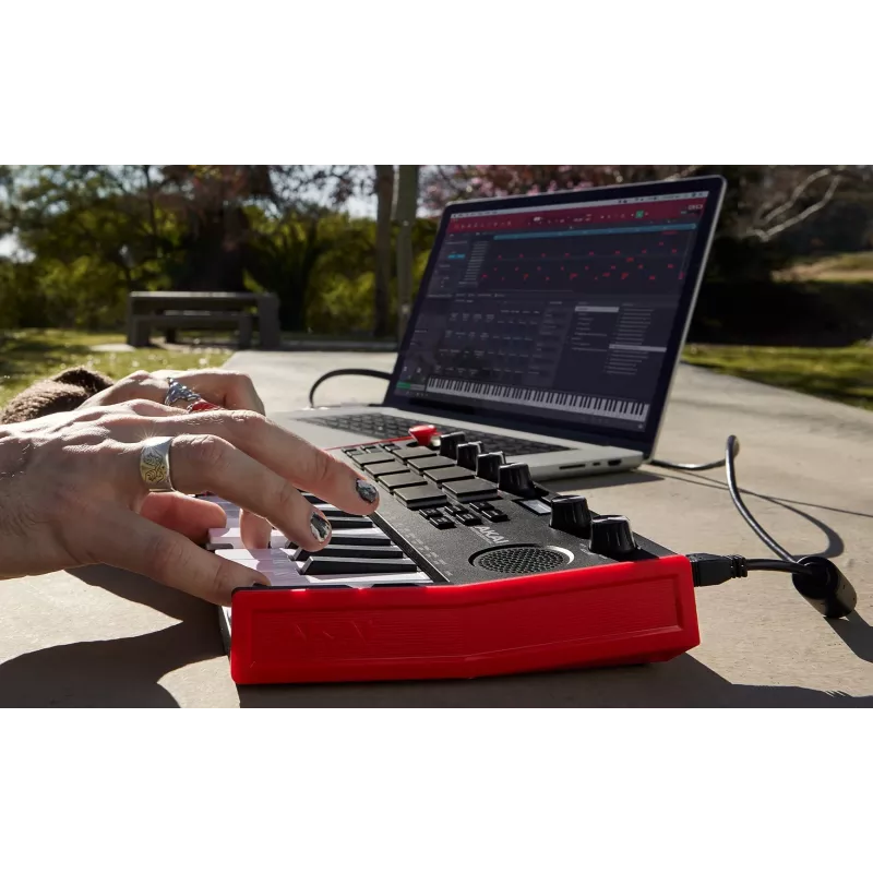 Akai MPK Mini Play MK3 MIDI-controllerkeyboard met padcontroller, USB, zwart/rood