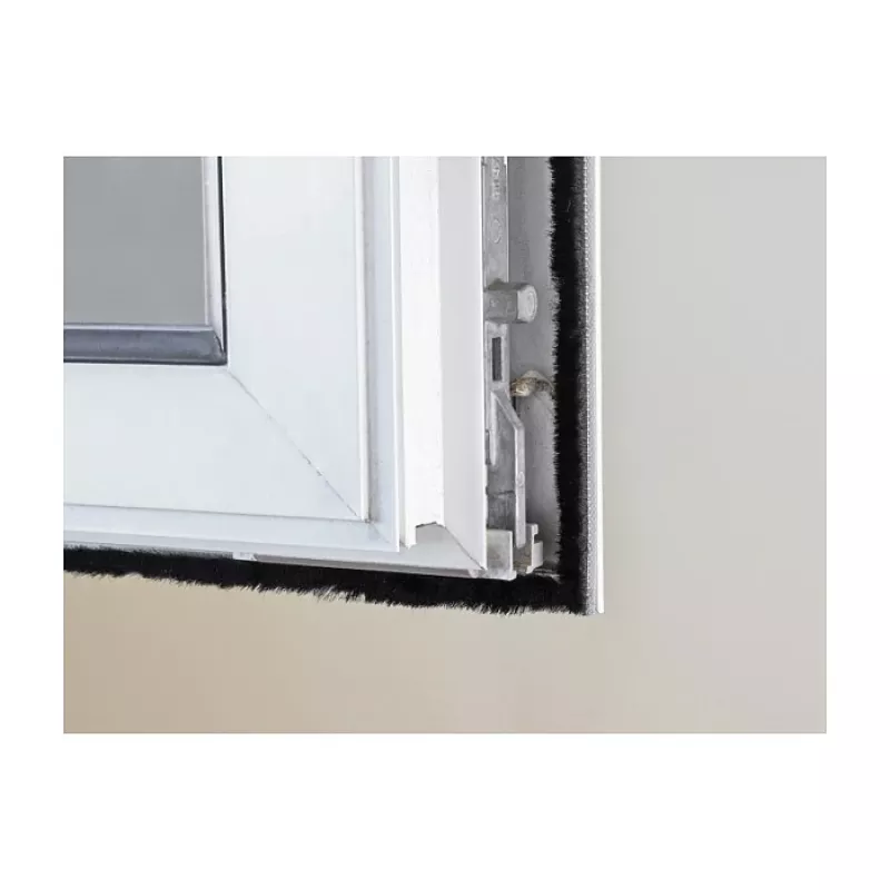 DeLOCK borstelstrip zelfklevend 5 mm lengte 5 m zwart