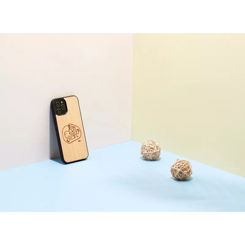 Telefoonhoes man and wood voor iPhone 12 Pro Max — 'Kind Fisch'-design