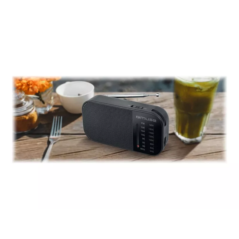 Draagbare radio Muse M-025 R — MW/FM, zwart, op batterijen, compact (32×130×70 mm)