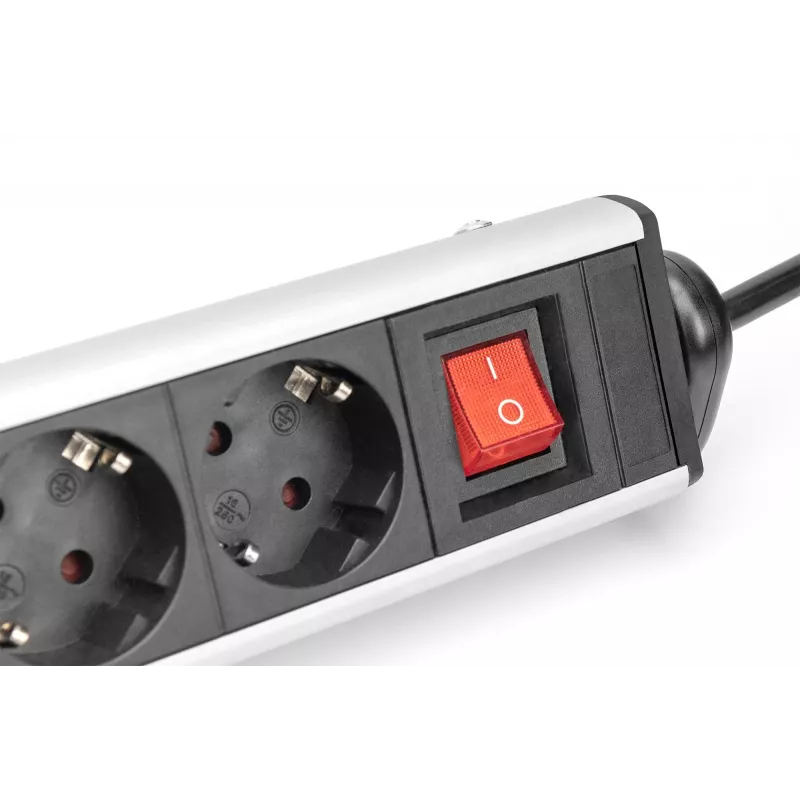 Digitus 6-voudige bureau-stekkerdoos met 3x USB-aansluitingen 1,5 m kabel